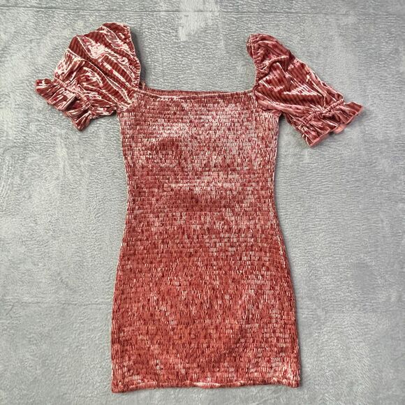 Lulus Dusty Rose Floral Velvet Dress Size Medium - Picture 3 of 13